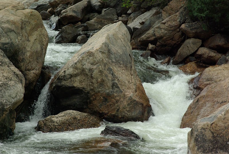 Kayaking the Poudre River in Cache la Poudre River - Cache la Poudre River