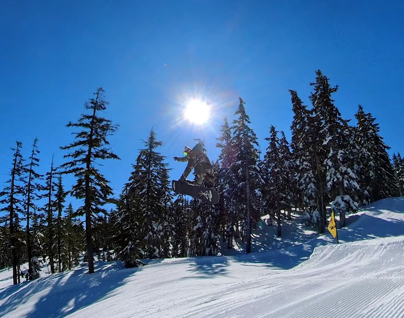Skiing and Snowboarding at Mt. Bachelor: Central Oregon’s Winter Playground outdoor detail