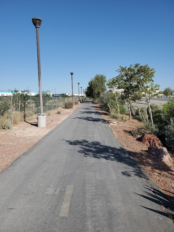 Running the Las Vegas Wash Trail – Clark County in Las Vegas surrounding landscape
