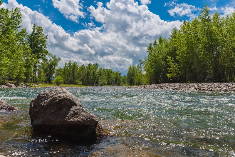 Whitewater Rafting the Gallatin River - Yellowstone National Park