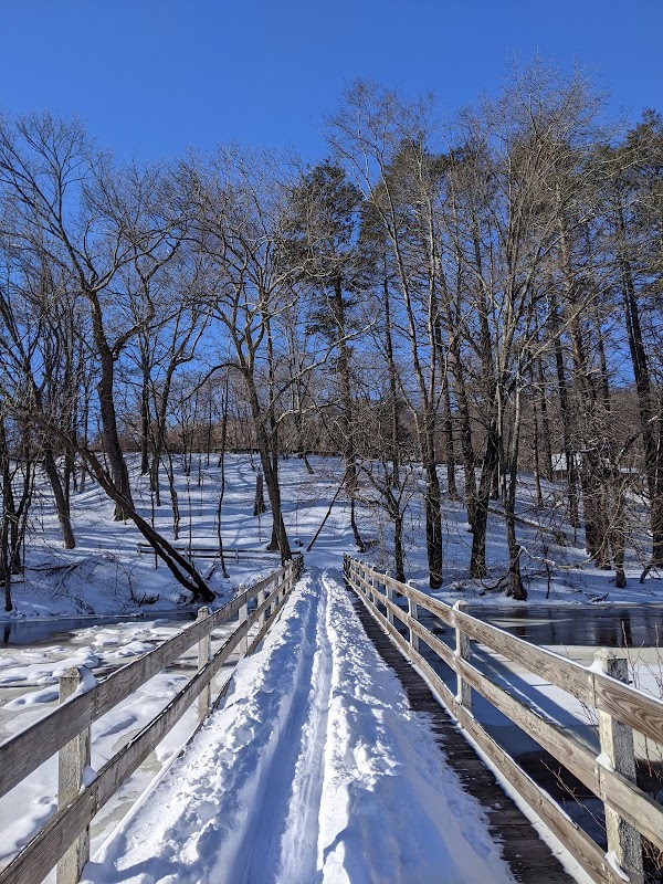 Cross-Country Skiing in Weston Ski Track near Boston surrounding landscape