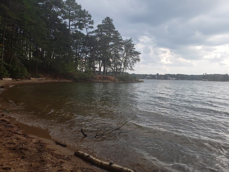 Paddling Guide to Lake Hickory: A Guide to Serene Waters - Charlotte
