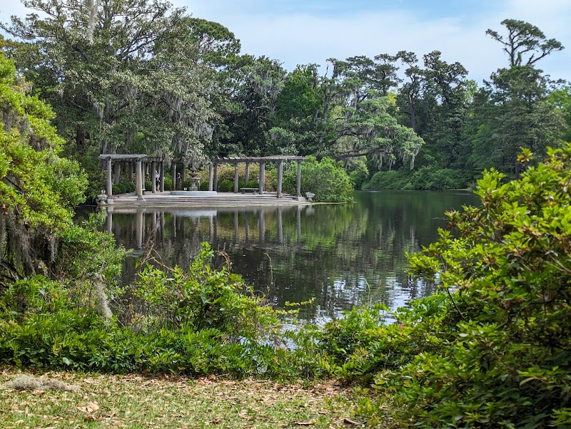 Airlie Gardens: A Wilmington Wonderland - Wilmington