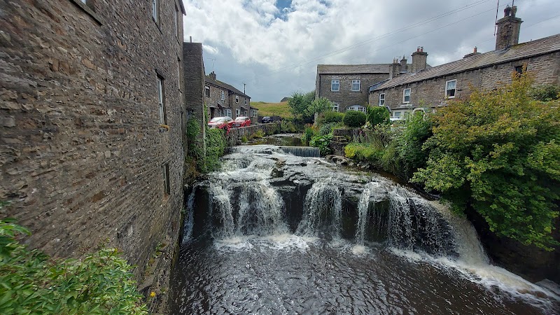 Swale Dale: The Heart of Yorkshire Dales outdoor detail