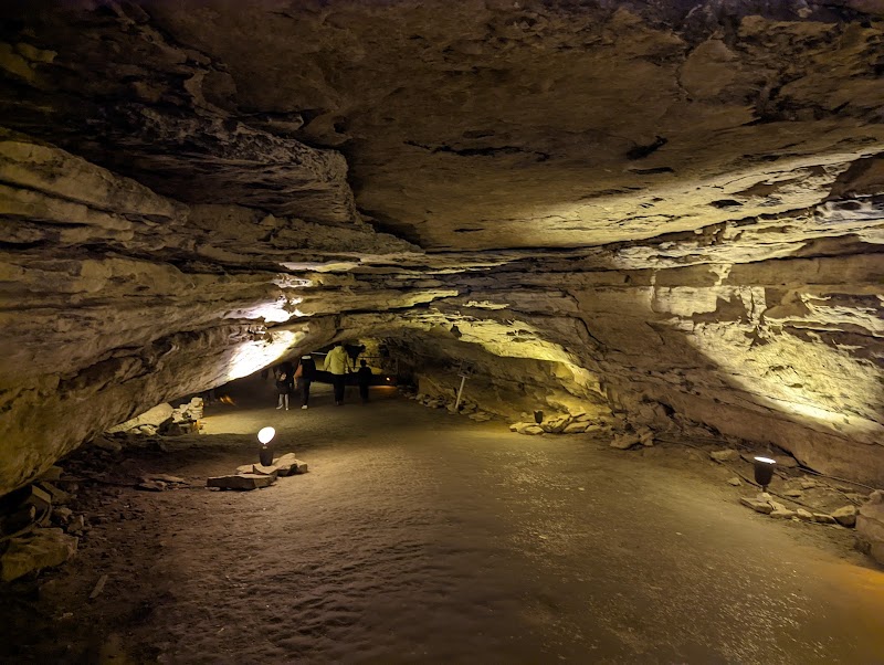 Mammoth Cave National Park surrounding landscape