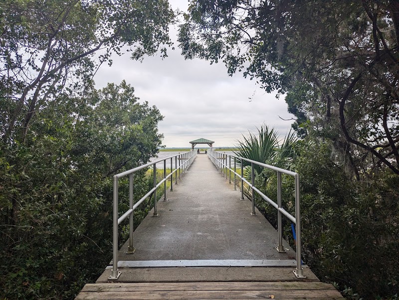 Gascoigne Bluff Park surrounding landscape