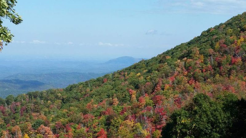 Cherohala Skyway surrounding landscape
