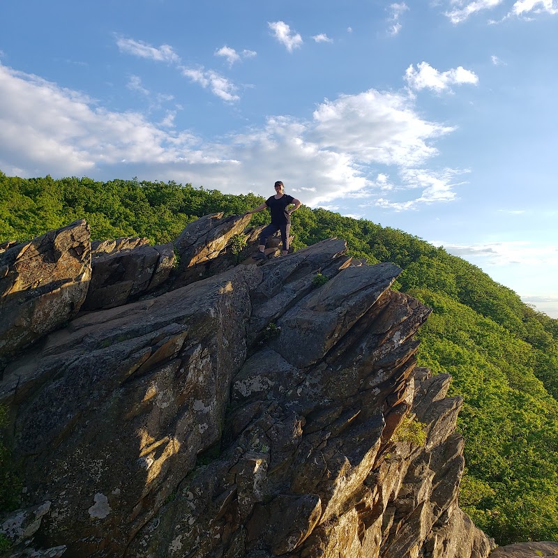 Humpback Rock outdoor detail