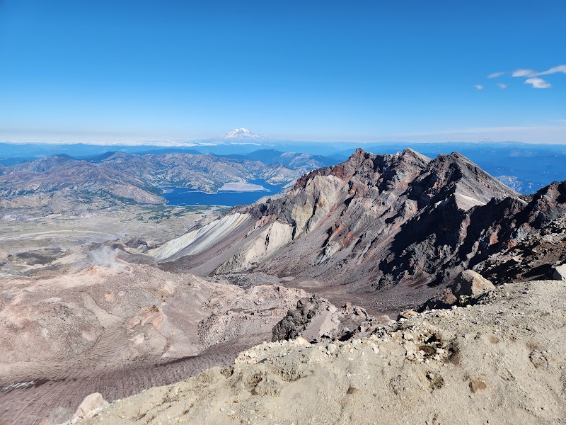 Majestic Mount St. Helens outdoor detail