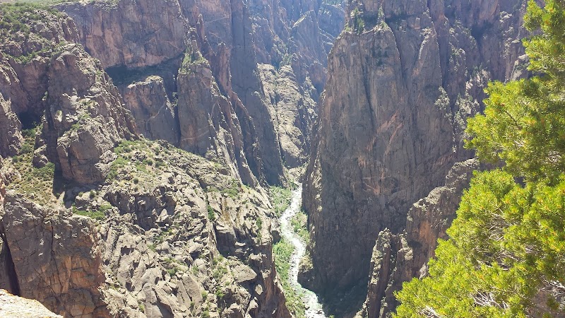 Discover the Depths: Black Canyon of the Gunnison National Park surrounding landscape