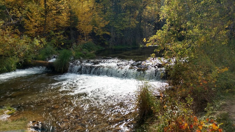 Discover Devils Bathtub - Devils Bathtub Trailhead