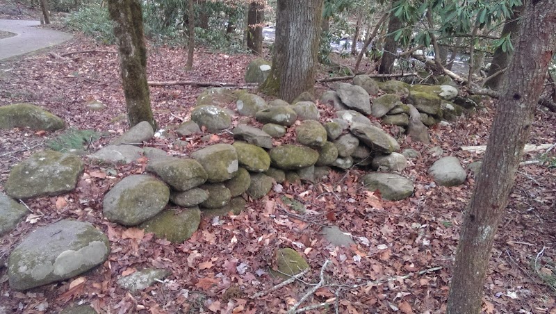 Run the Sugarlands Valley Nature Trail in Gatlinburg outdoor detail