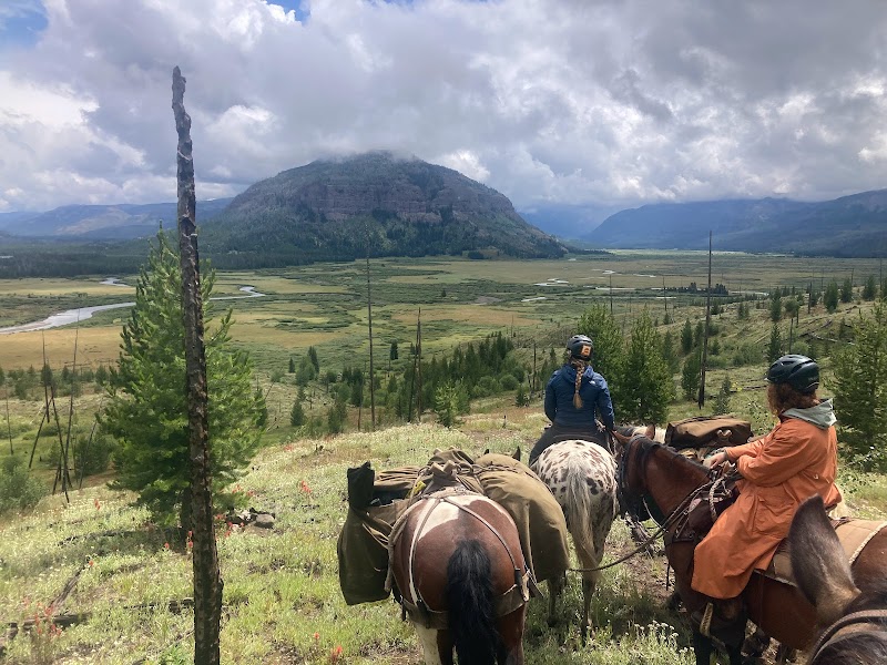 Hawks Rest: Wyoming’s Serene Wilderness - Hawks Rest