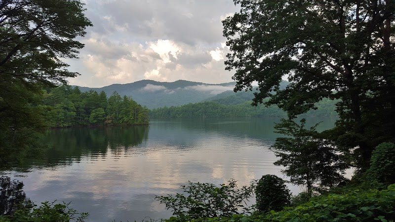Tranquil Beauty of Lake Santeetlah - Lake Santeetlah