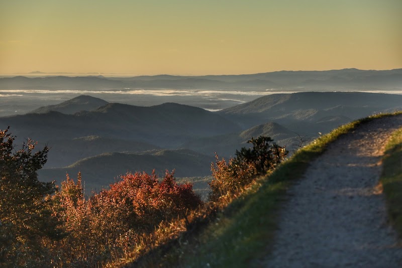 The Beauty of Yonahlossee Overlook surrounding landscape