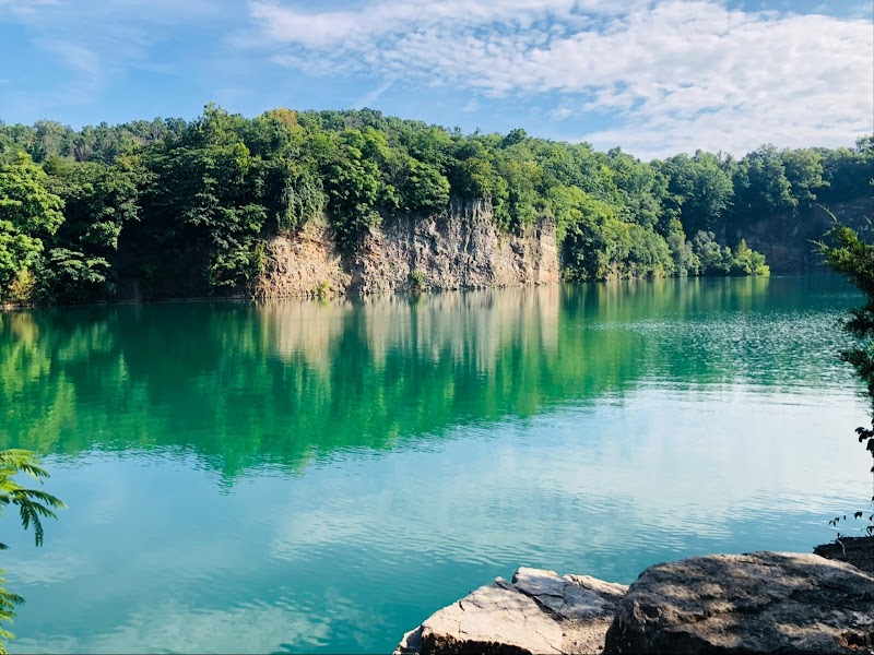 Hike the Fort Dickerson Quarry Trail: Knoxville’s Hidden Oasis   - Fort Dickerson Quarry