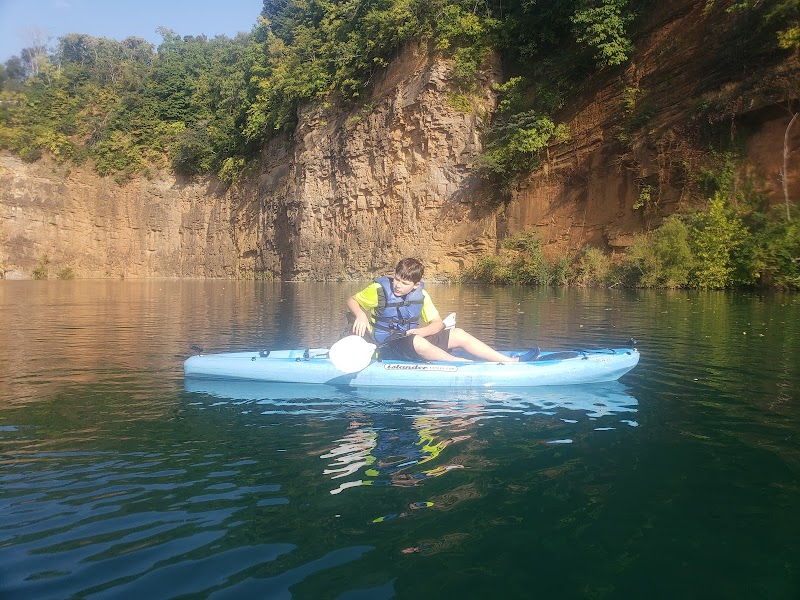 Hike the Fort Dickerson Quarry Trail: Knoxville’s Hidden Oasis   - Fort Dickerson Quarry