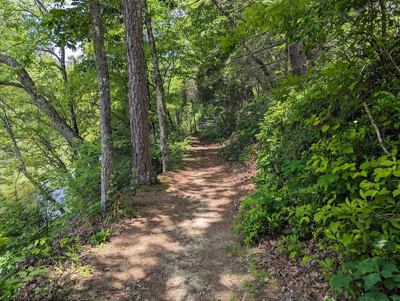 Discover Cherokee Lake Dam surrounding landscape