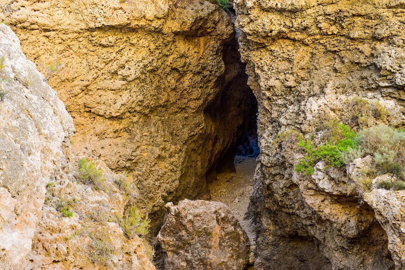 Clifftop Marvels at Miġra l-Ferħa - Miġra l-Ferħa