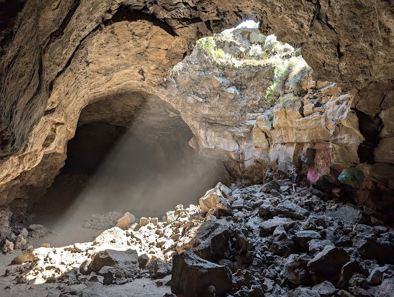 Subterranean Wonderlands: Pluto's Cave - Pluto's Cave