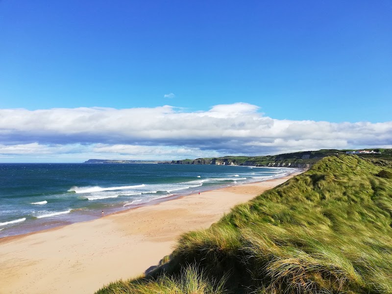White Rocks: Coastal Wonder surrounding landscape