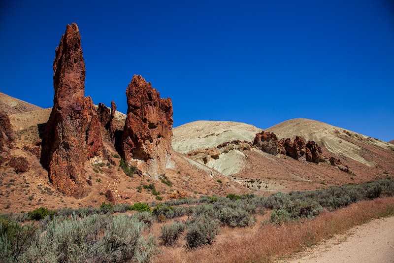 Majestic Rockscapes of Leslie Gulch - Leslie Gulch