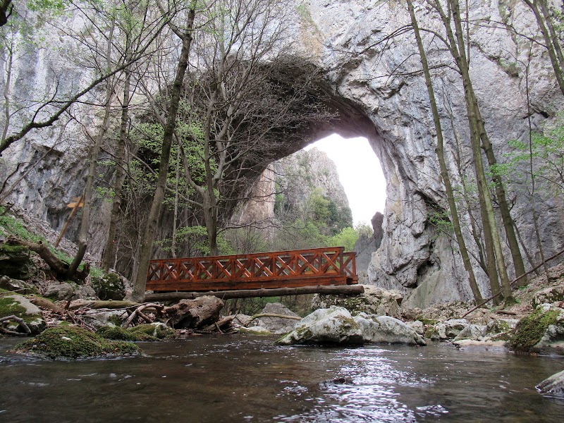 Vratna Gates: Nature's Marvel in Eastern Serbia - Vratna Gates
