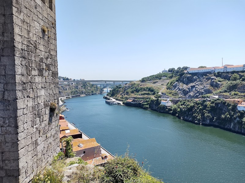 Serene Waterscapes of the Douro River - Douro River