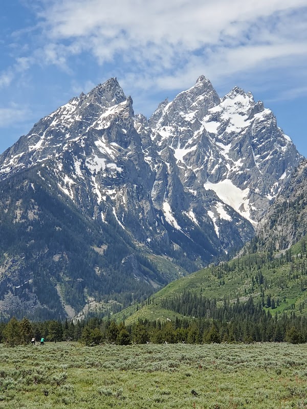 Mountain Majesty: Cathedral Group Turnout surrounding landscape