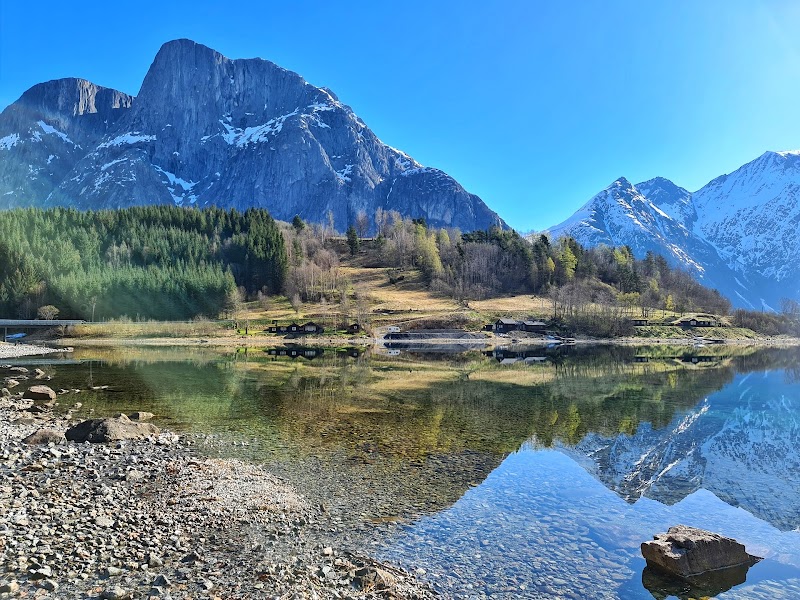 Majestic Eikesdalsvatnet: Norway's Spectacular Lake - Eikesdalsvatnet