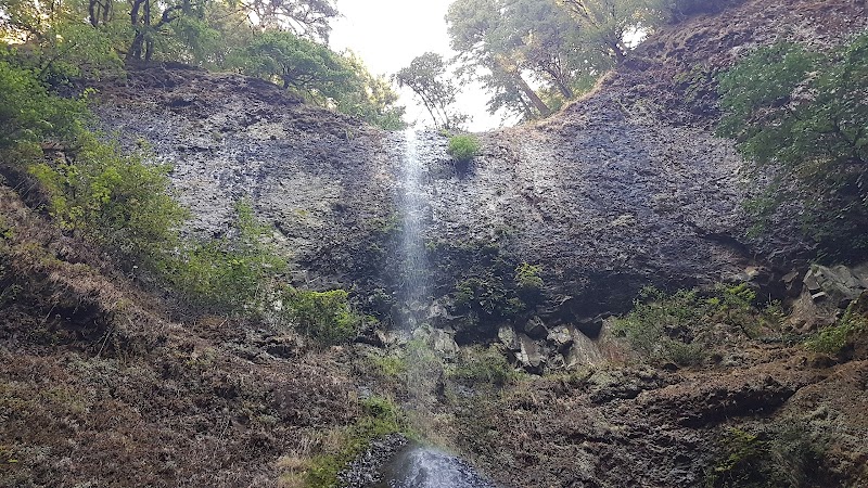 Twin Cascades: Double Falls, Oregon - Double Falls