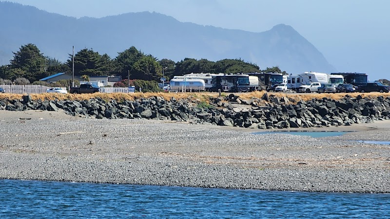 Scenic Wonders of Gold Beach surrounding landscape