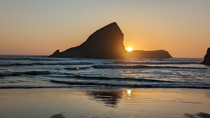 Diesel's Rock: Majestic Coastal Monoliths outdoor detail