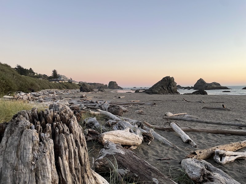 Sunset Point: Coastal Beauty in Brookings - Sunset Point