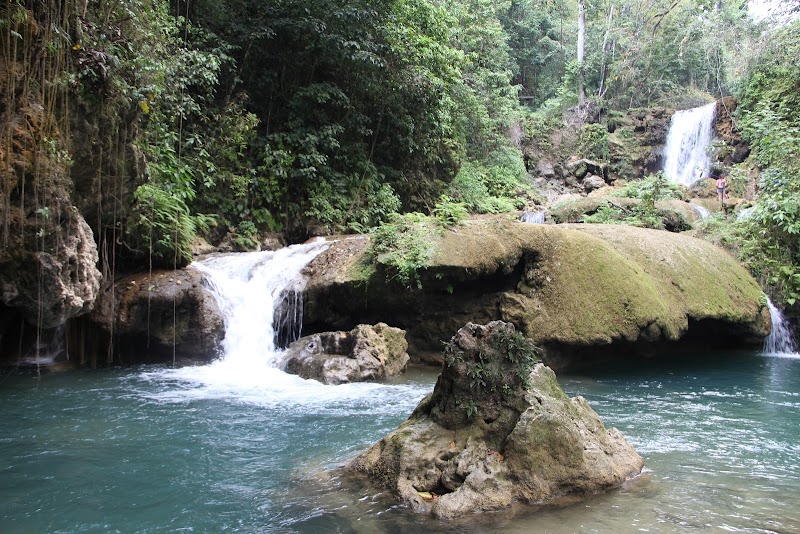 Cascade Beauty: YS Falls in Jamaica - YS Falls