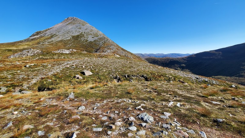 Hiking the Majestic Binnein Beag - Binnein Beag