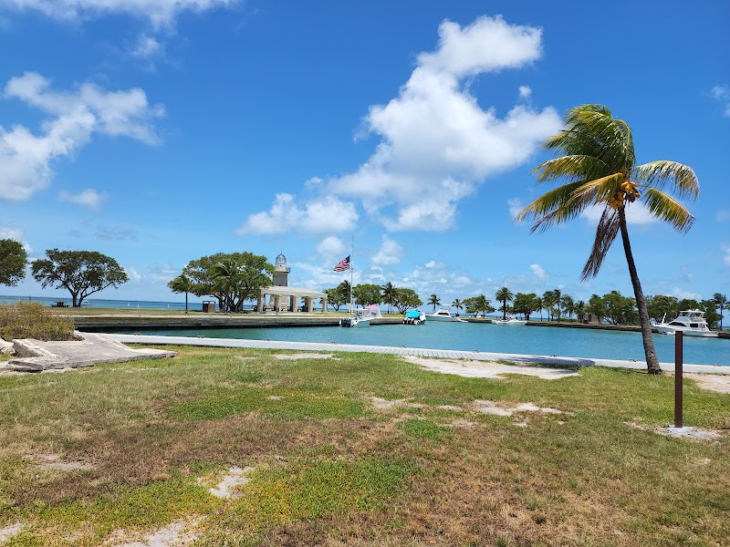 Aquatic Adventures at Biscayne National Park surrounding landscape