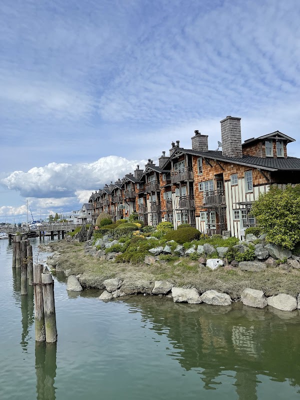 Scenic Vistas and Tranquil Waters: La Conner, WA surrounding landscape