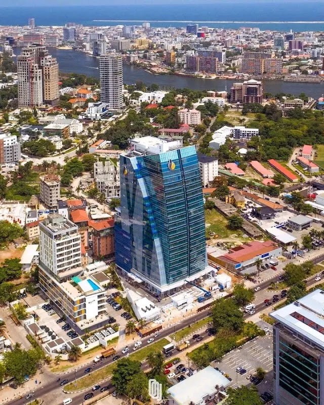 Urban Marvel in Lagos: Architectural Wonder - Nigeria