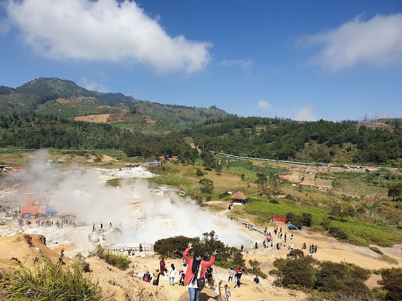Volcanic Wonders of Sikidang Crater - Sikidang Crater