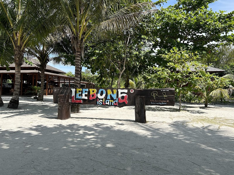 Tranquil Escape: Pulau Leebong - Pulau Leebong