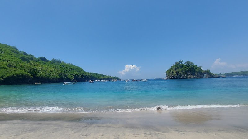 Discover Crystal Bay: Nusa Penida's Tropical Paradise - Crystal Bay Nusa Penida