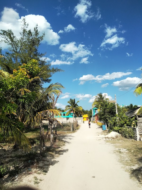 Sunny Shores of El Cuyo - El Cuyo