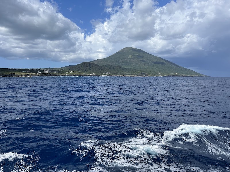 Hachijō-jima's Scenic Marvel - Hachijō-jima