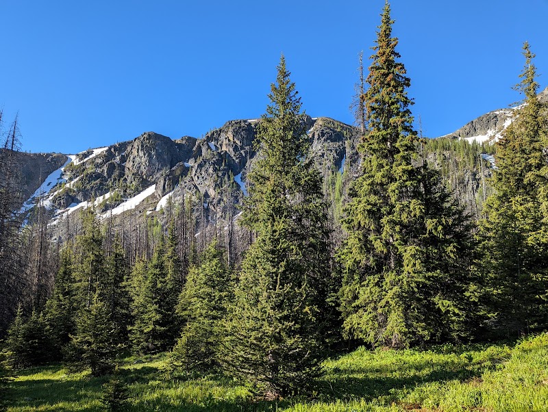 Alpine Escapes in Cathedral Provincial Park - Cathedral Provincial Park and Protected Area