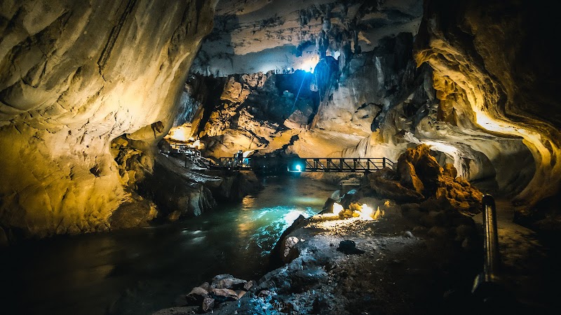 Spire Wonderland: Gunung Mulu National Park - Gunung Mulu National Park