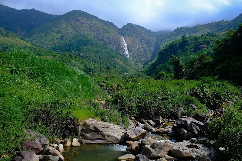 Tác Tình Waterfall: A Hidden Gem in Lai Chau - Tác Tình Waterfall
