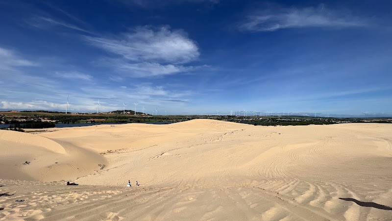 Sand Dunes of Tranquility: Bàu Trắng Minh Thái - Du Lịch Sinh Thái Bàu Trắng Minh Thái