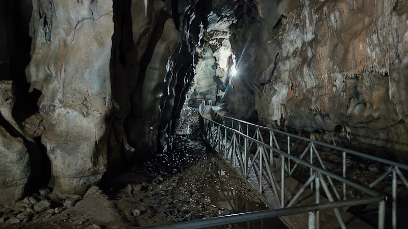 Exploring the Mysteries of Cuevas de Talgua - Cuevas de Talgua