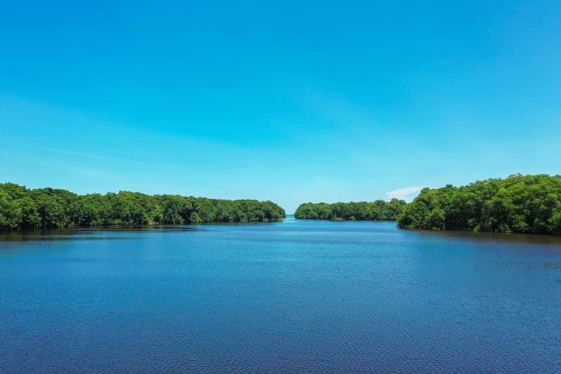 Discover the Serenity of Laguna de Cacao - Laguna de Cacao